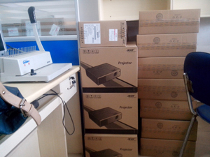 宏基AX316投影機(jī)辦公培訓(xùn)宏碁AX316投影儀